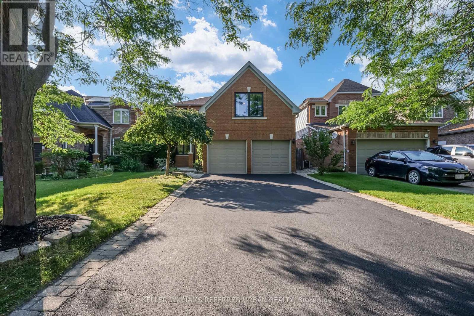 9 Stone Street, Halton Hills (Georgetown), Ontario  L7G 5W6 - Photo 2 - W13652006