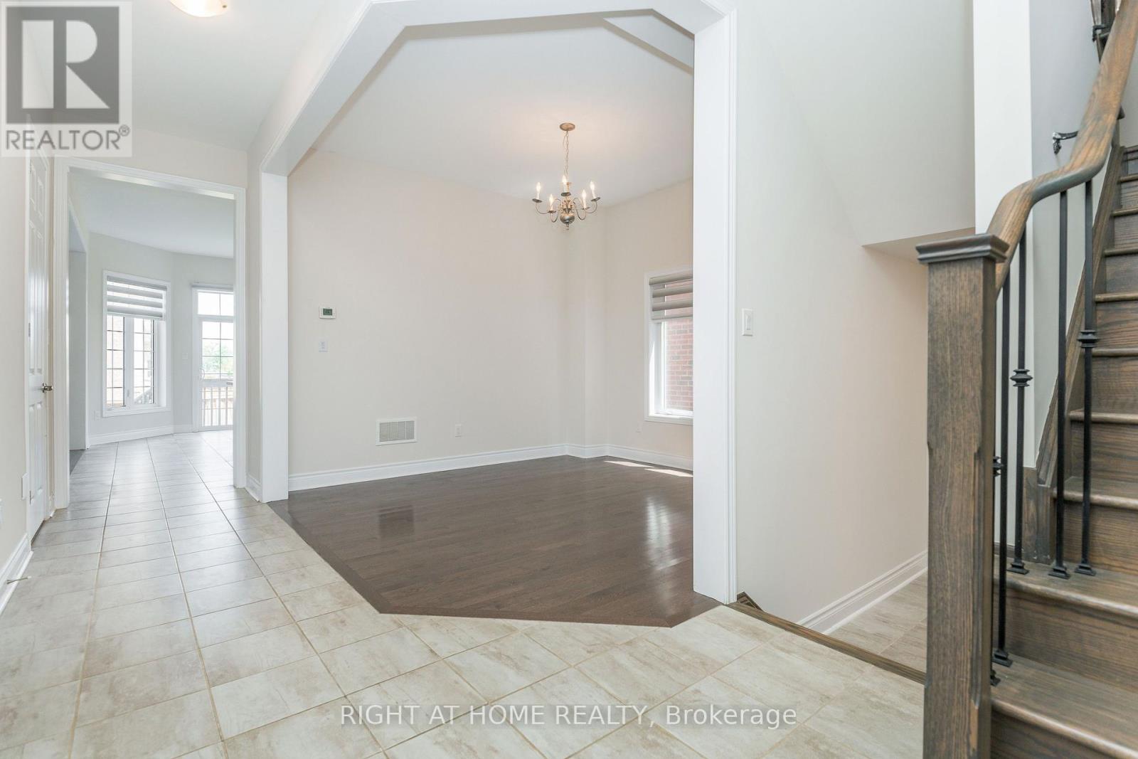 8 Monarch Drive, Halton Hills (Georgetown), Ontario  L7G 0H9 - Photo 8 - W13655958