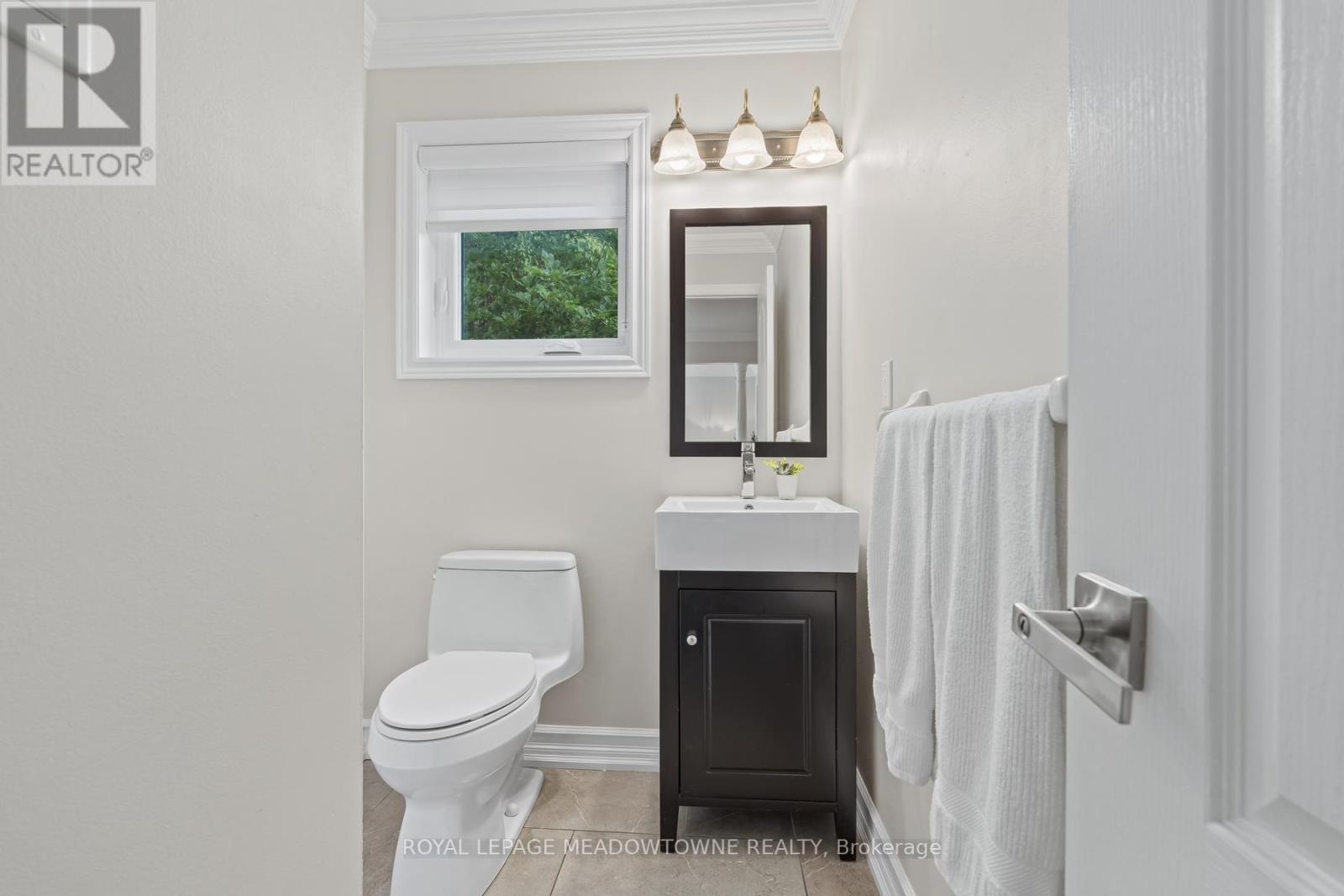 38 Chester Crescent, Halton Hills (Georgetown), Ontario  L7G 5W5 - Photo 20 - W13656424