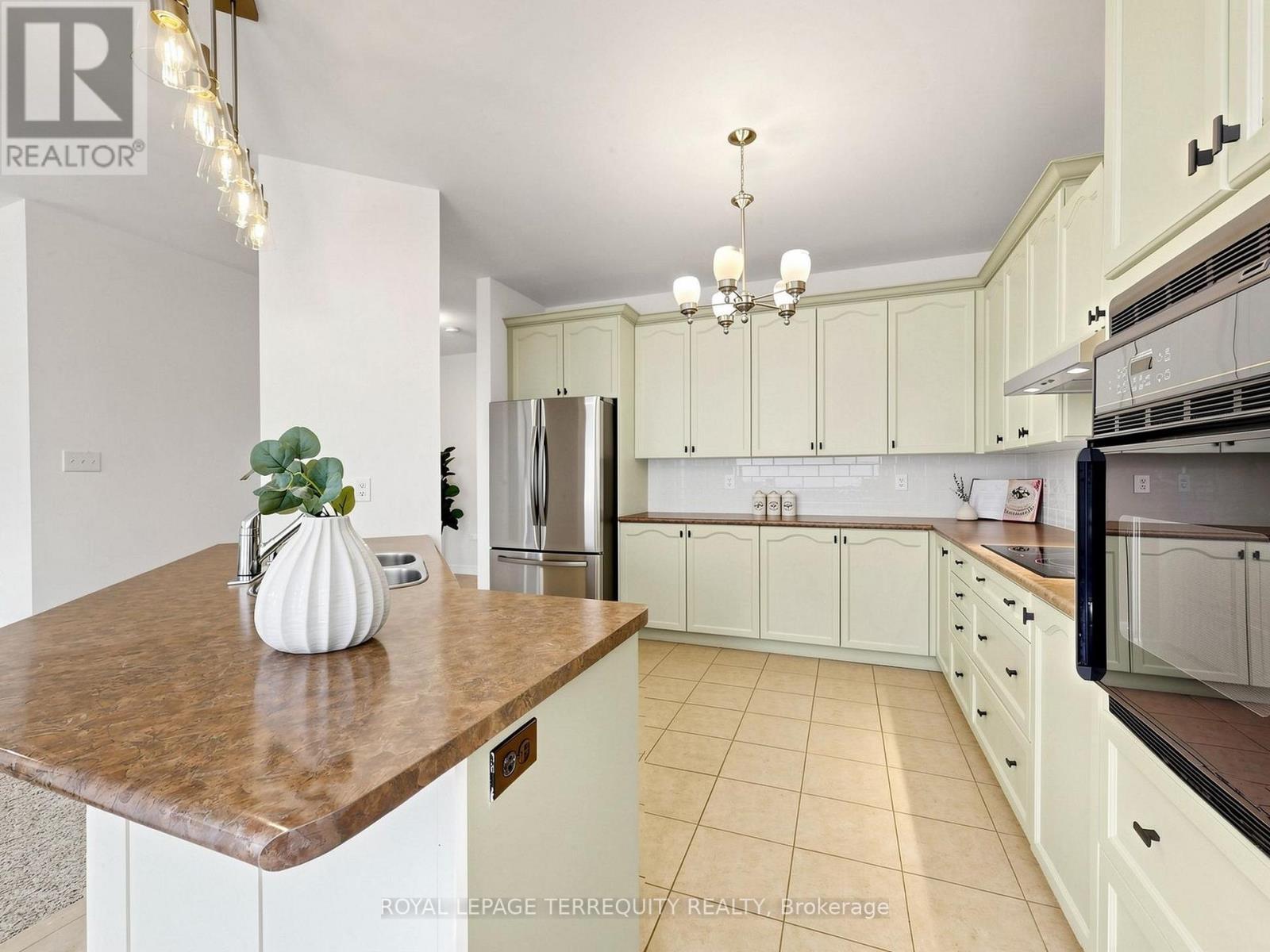 19 Johnson Crescent, Halton Hills (Georgetown), Ontario  L7G 6C9 - Photo 18 - W13656630