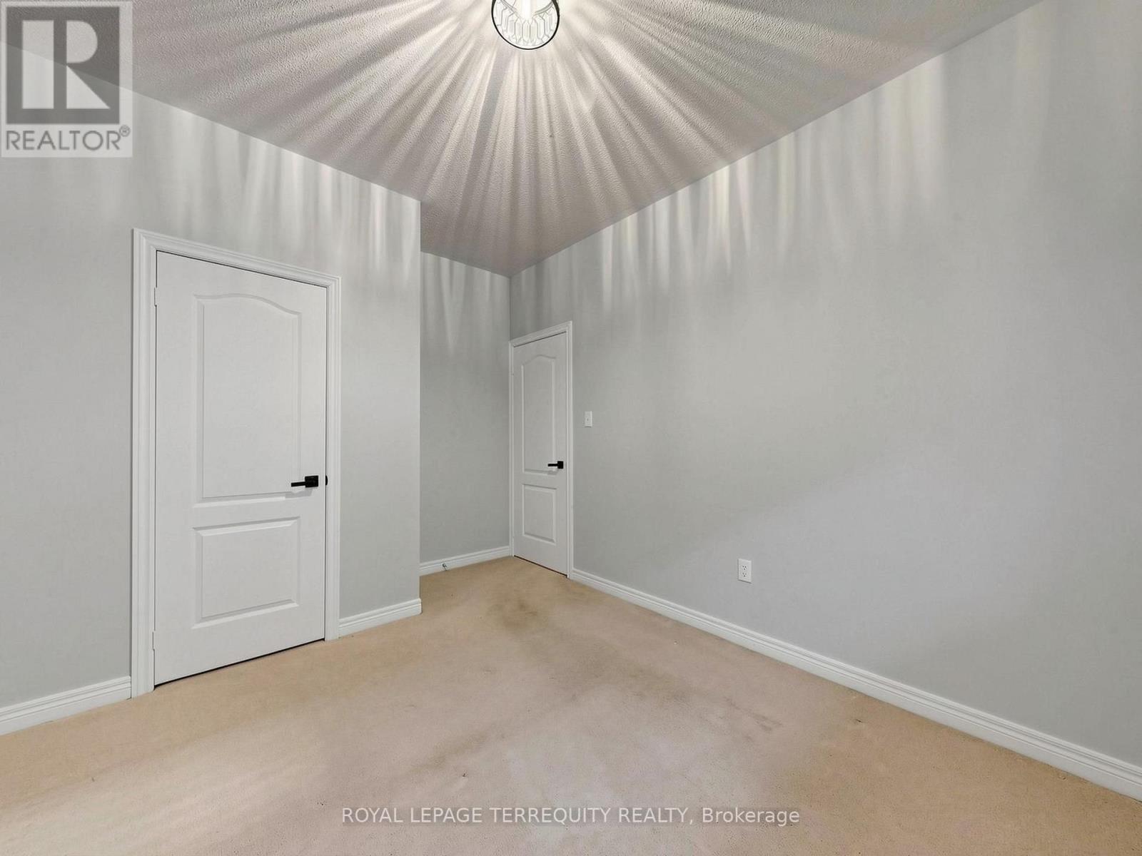 19 Johnson Crescent, Halton Hills (Georgetown), Ontario  L7G 6C9 - Photo 30 - W13656630