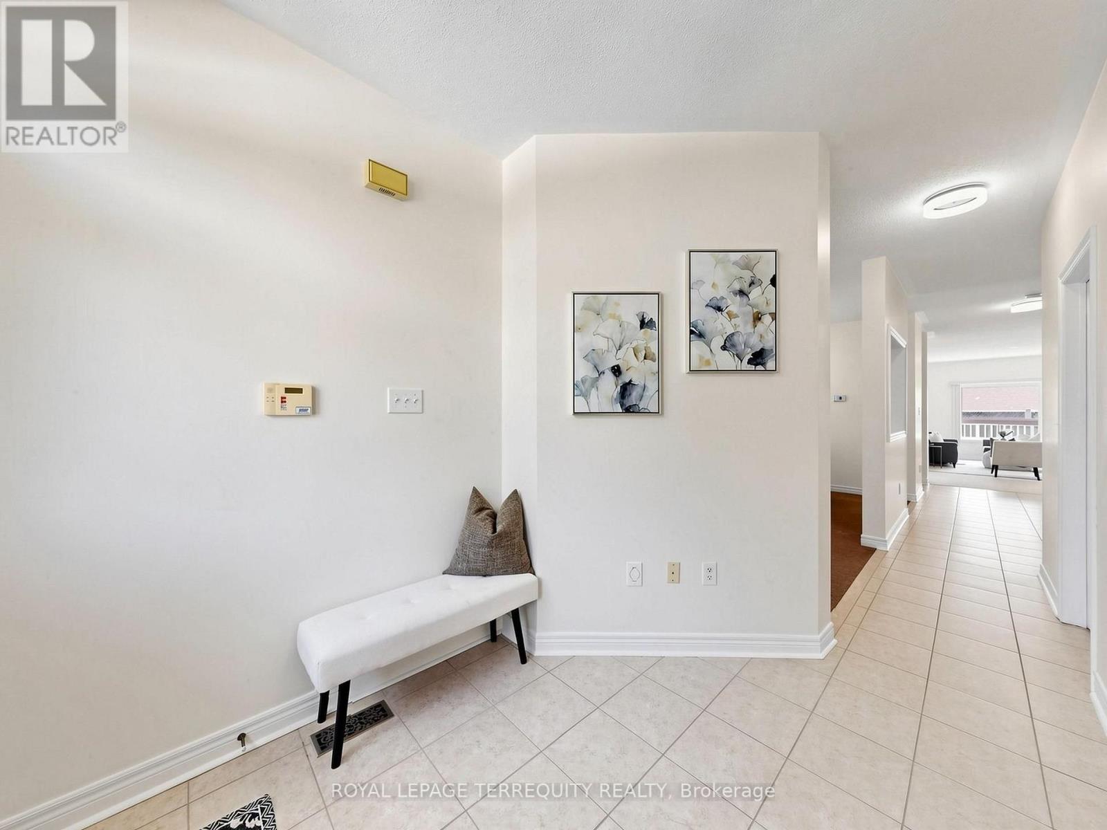 19 Johnson Crescent, Halton Hills (Georgetown), Ontario  L7G 6C9 - Photo 7 - W13656630