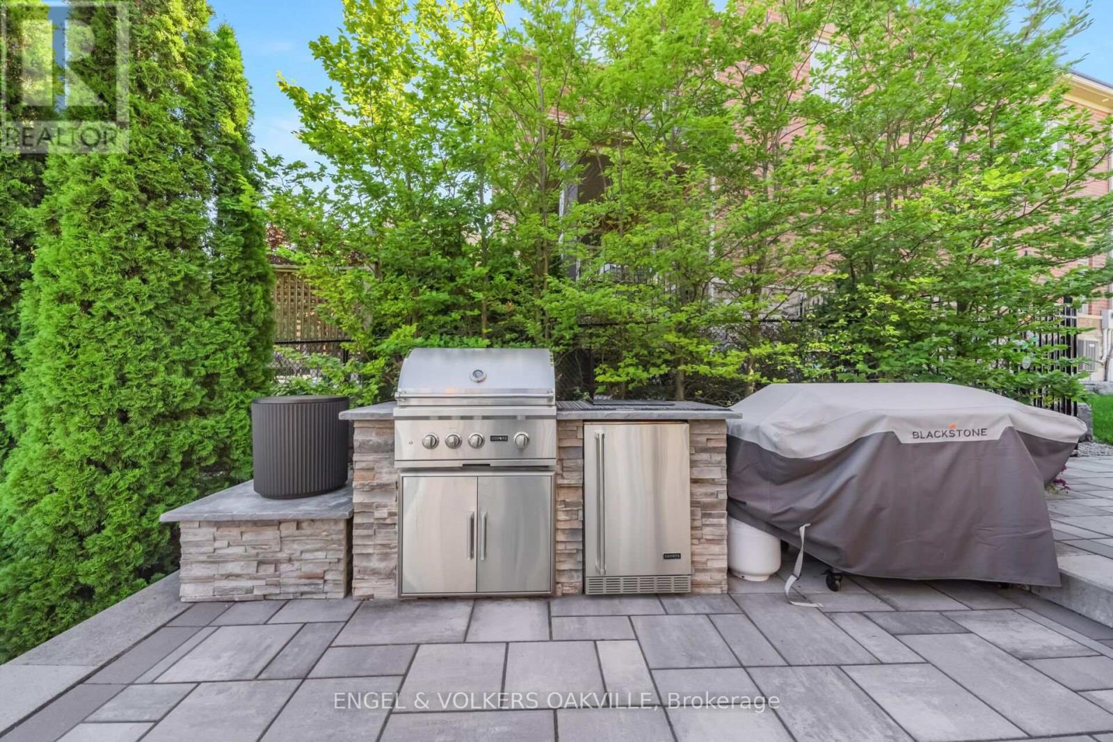 3 Holdroyd Court, Halton Hills (Glen Williams), Ontario  L7G 0E8 - Photo 35 - W13663856