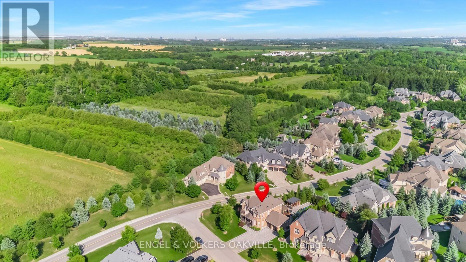 3 Holdroyd Court, Halton Hills (Glen Williams), Ontario  L7G 0E8 - Photo 5 - W13663856