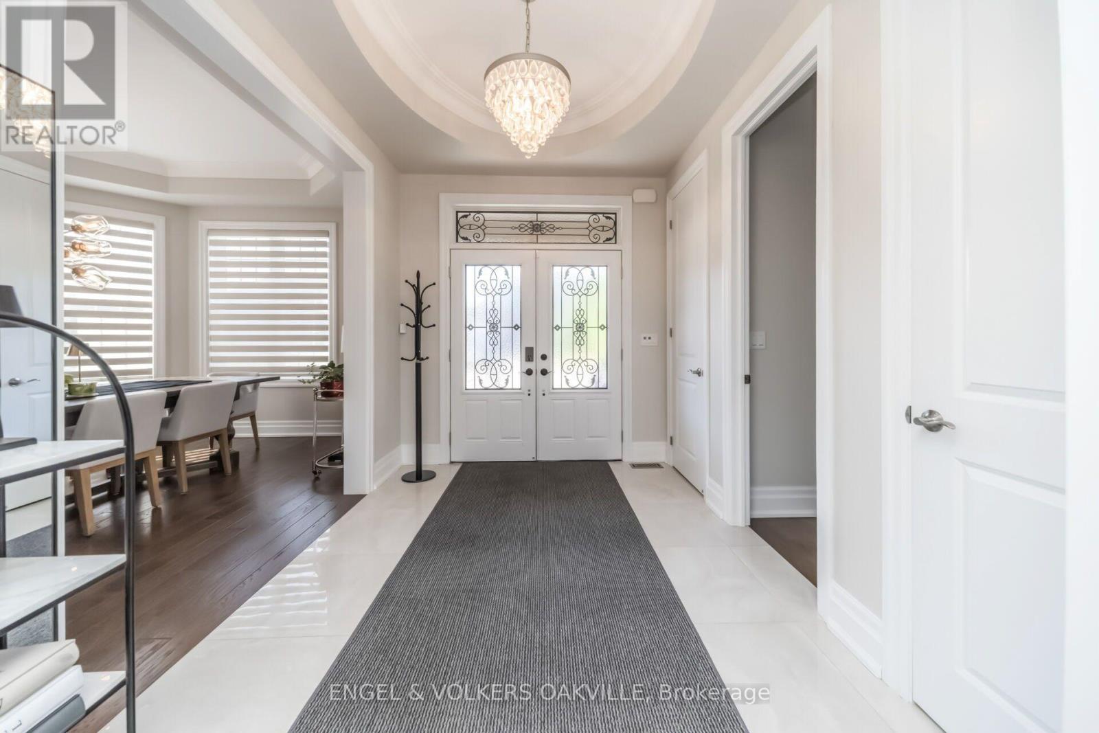 3 Holdroyd Court, Halton Hills (Glen Williams), Ontario  L7G 0E8 - Photo 7 - W13663856