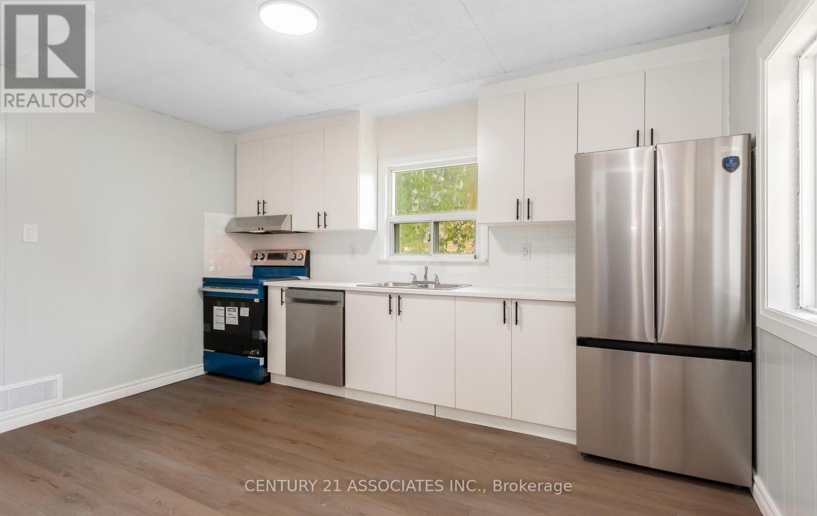 48 King Street, Halton Hills (Georgetown), Ontario  L7G 2G4 - Photo 14 - W13664598