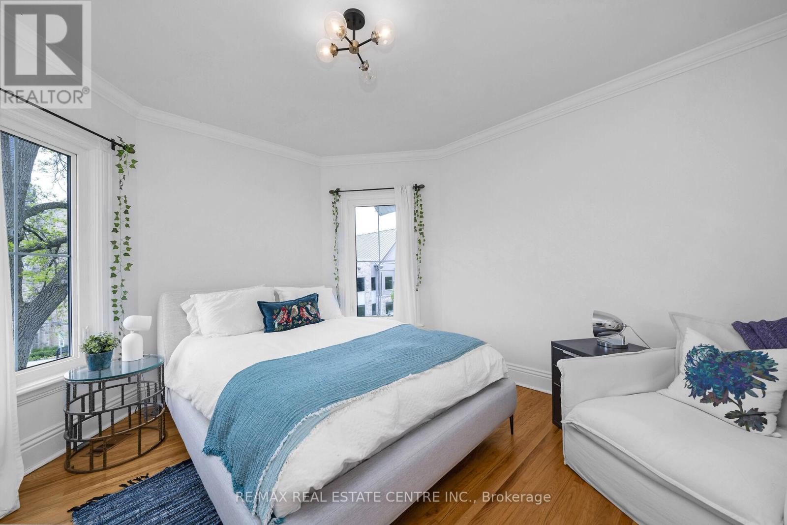 11 Church Street, Halton Hills (Georgetown), Ontario  L7G 2A4 - Photo 34 - W13665204