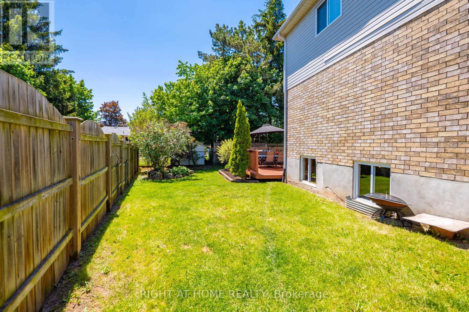 72 Beardmore Crescent, Halton Hills (Ac Acton), Ontario  L7J 2Z1 - Photo 36 - W13665870