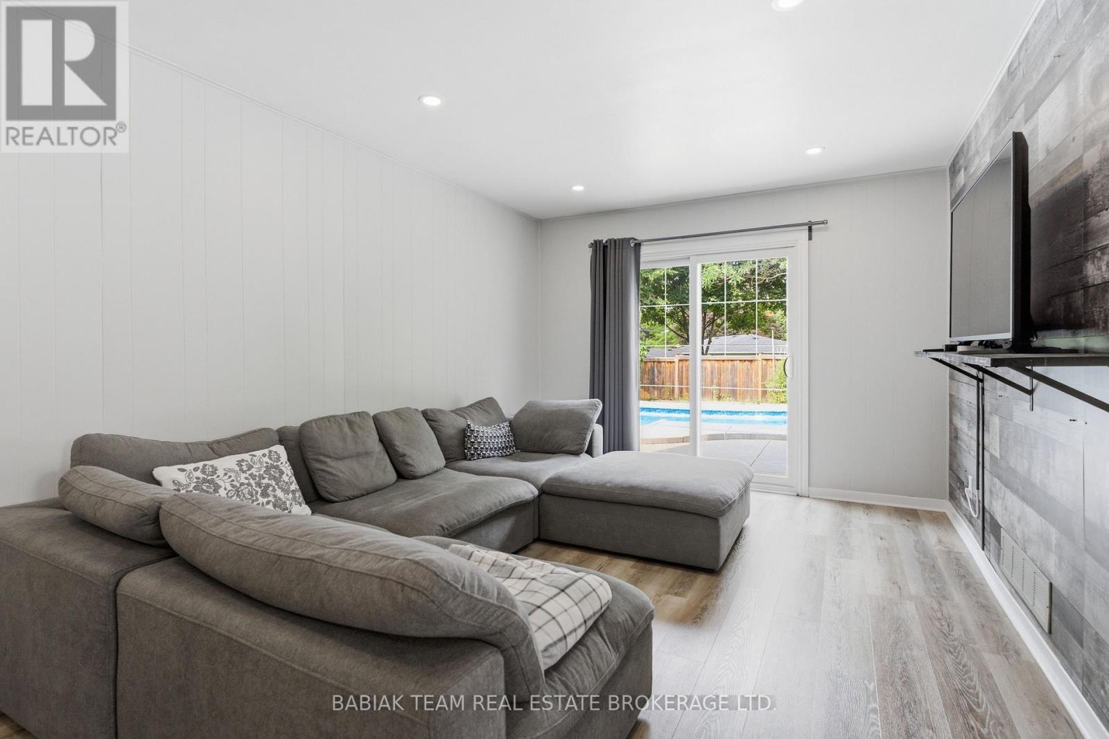 149 Mountainview Road S, Halton Hills (Georgetown), Ontario  L7G 4K4 - Photo 20 - W13667412