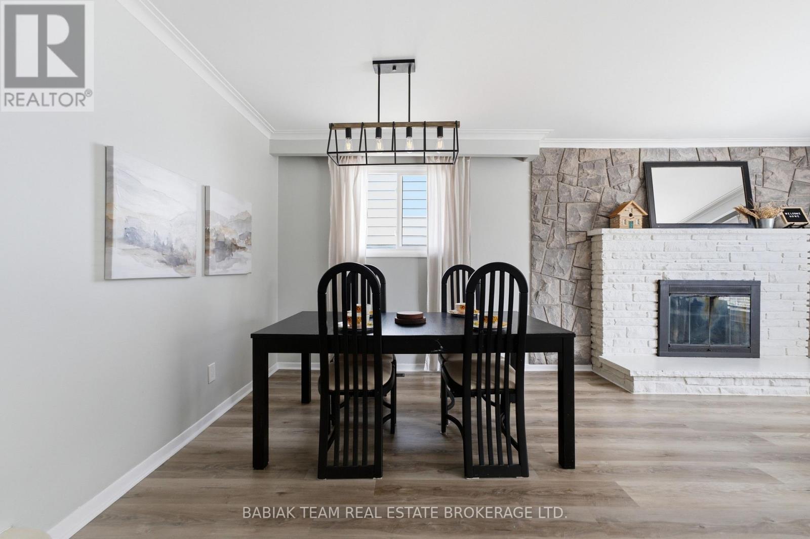 149 Mountainview Road S, Halton Hills (Georgetown), Ontario  L7G 4K4 - Photo 7 - W13667412