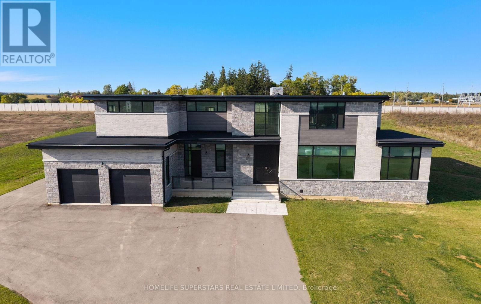 32 Sugarbush Court, Halton Hills (Rural Halton Hills), Ontario  L7G 4S7 - Photo 3 - W13669298