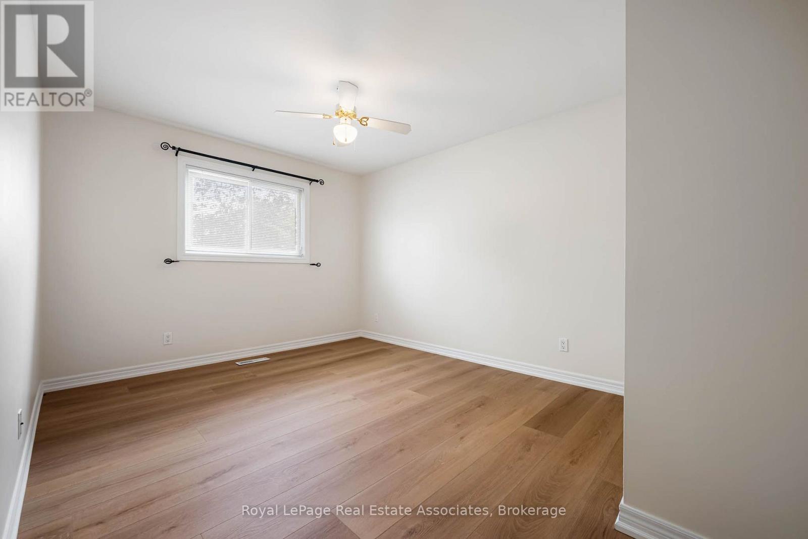 11 Berry Street, Halton Hills (Ac Acton), Ontario  L7J 2N9 - Photo 24 - W13670912