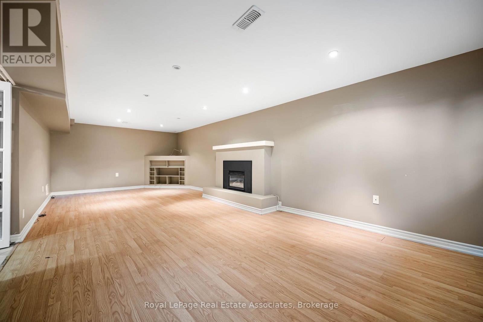 11 Berry Street, Halton Hills (Ac Acton), Ontario  L7J 2N9 - Photo 31 - W13670912