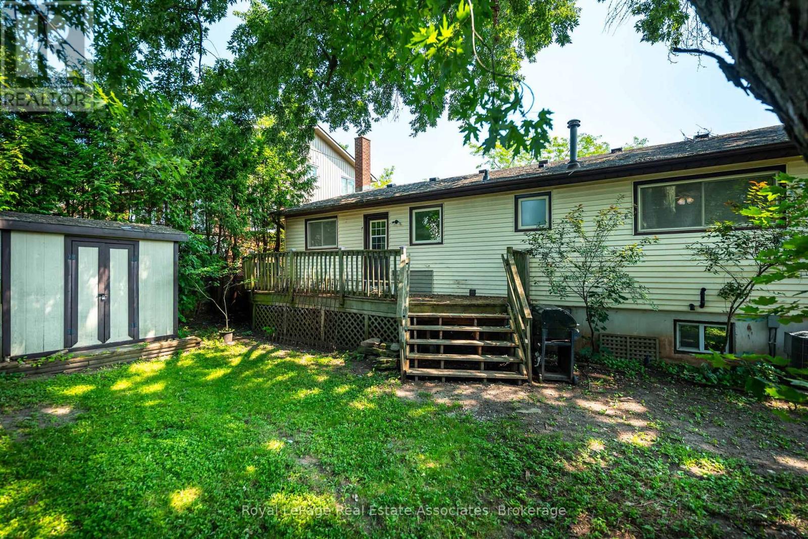 11 Berry Street, Halton Hills (Ac Acton), Ontario  L7J 2N9 - Photo 33 - W13670912