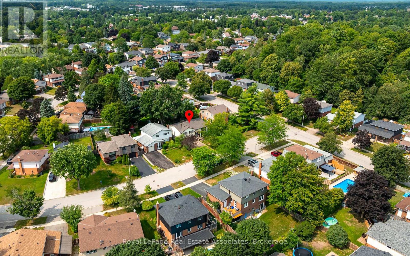 11 Berry Street, Halton Hills (Ac Acton), Ontario  L7J 2N9 - Photo 4 - W13670912