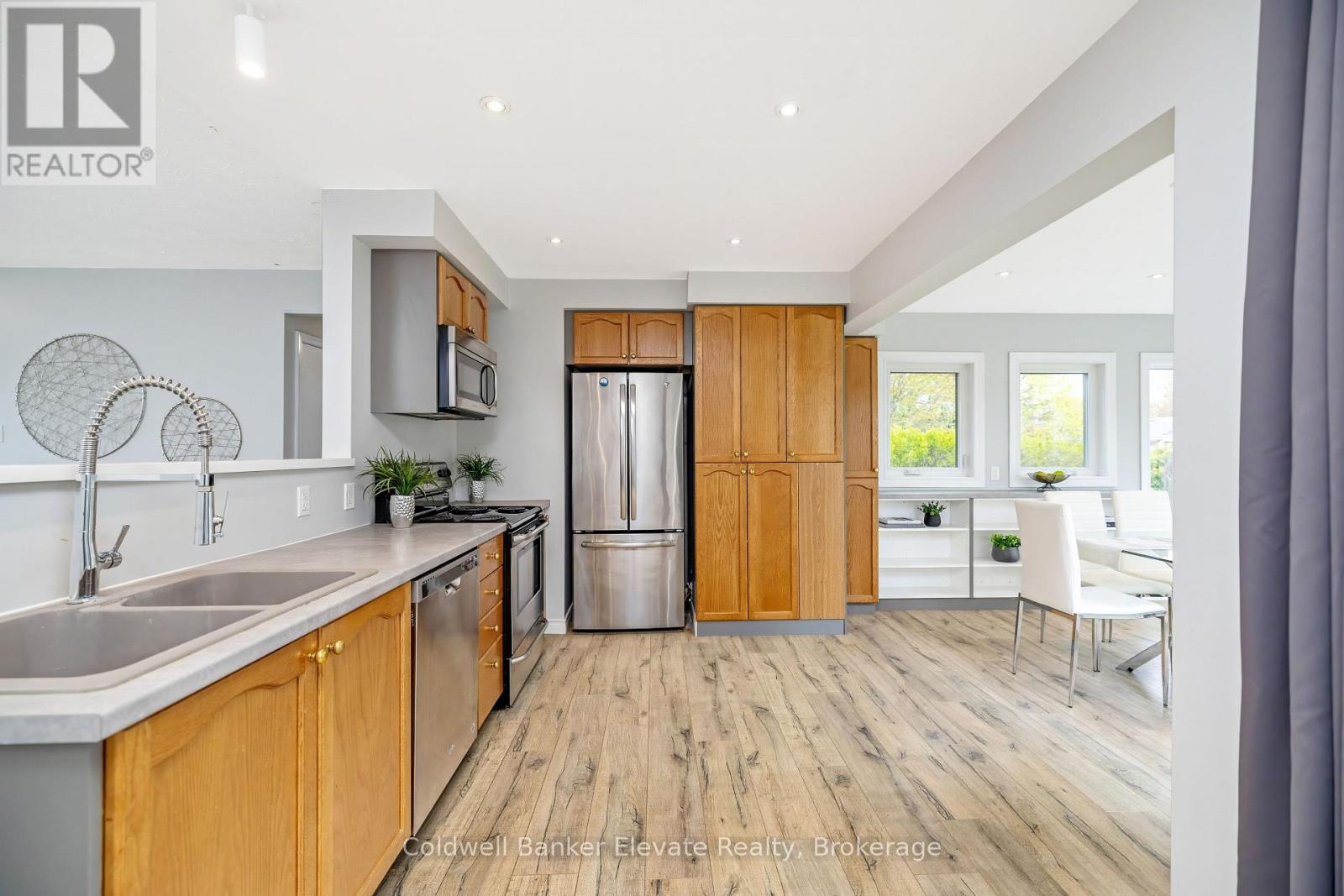 39 Mcgilvray Crescent, Halton Hills (Georgetown), Ontario  L7G 1L7 - Photo 14 - W13673428