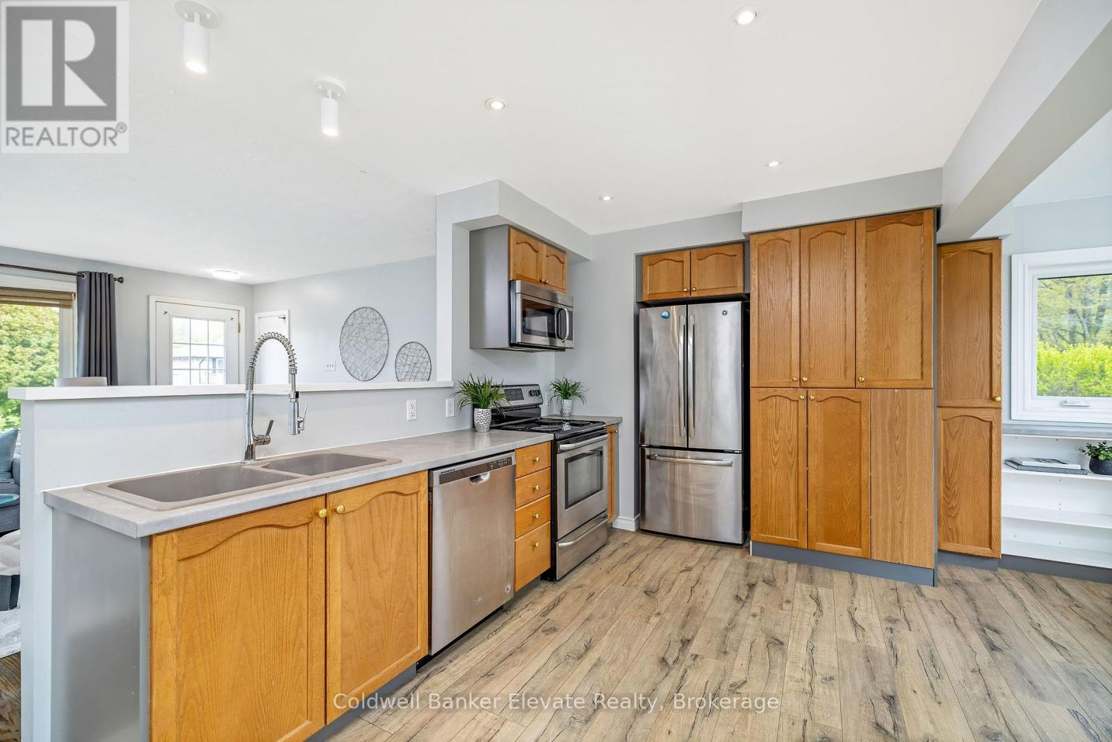 39 Mcgilvray Crescent, Halton Hills (Georgetown), Ontario  L7G 1L7 - Photo 15 - W13673428