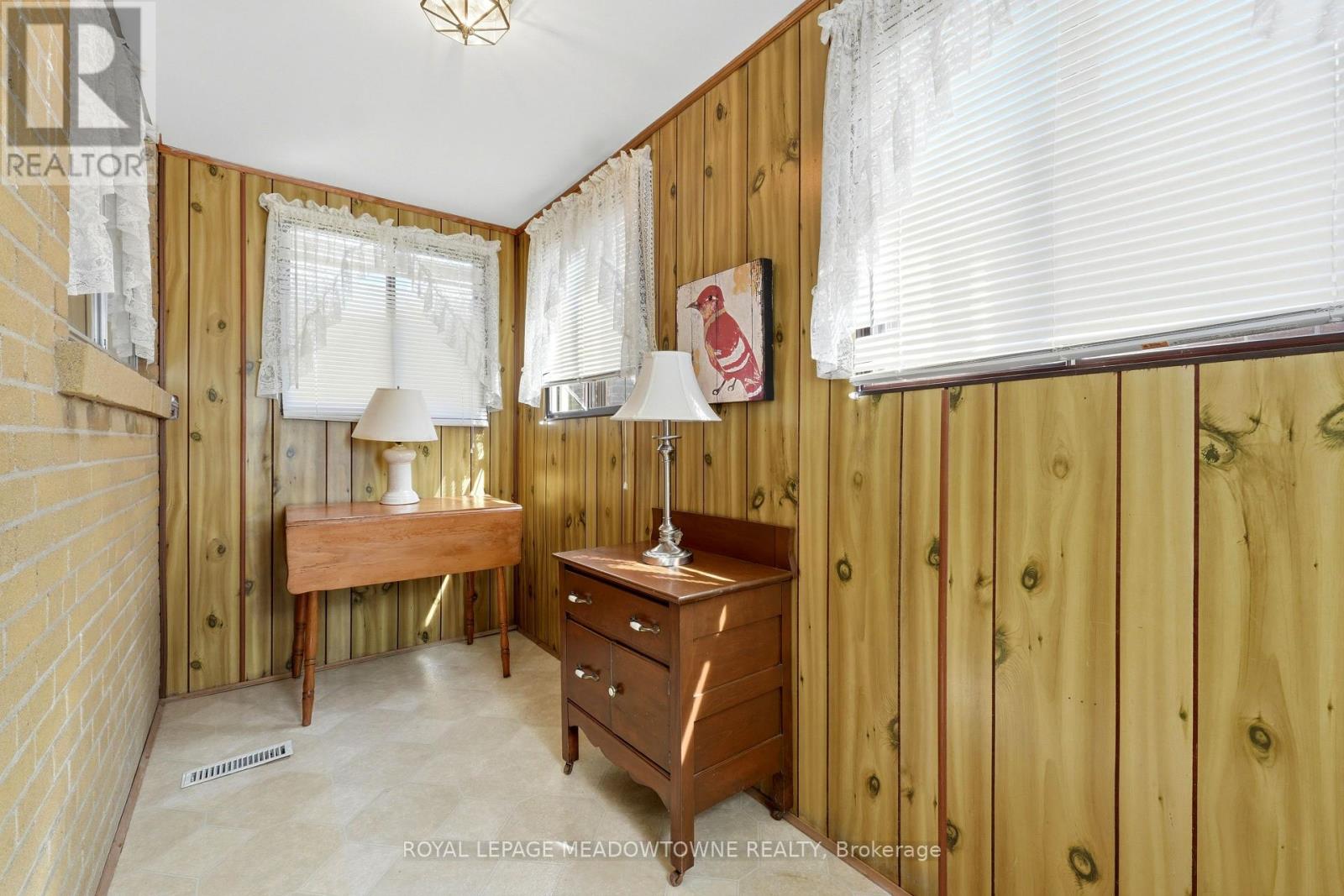 177 Delrex Boulevard, Halton Hills (Georgetown), Ontario  L7G 4E4 - Photo 14 - W13674776