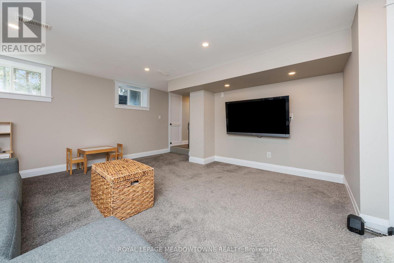 2 Bennett Place, Halton Hills (Glen Williams), Ontario  L7G 2X7 - Photo 42 - W13675024