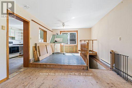 44 Willow Street S, Halton Hills (Ac Acton), Ontario  L7J 2A2 - Photo 12 - W13677802