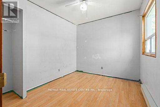 44 Willow Street S, Halton Hills (Ac Acton), Ontario  L7J 2A2 - Photo 13 - W13677802