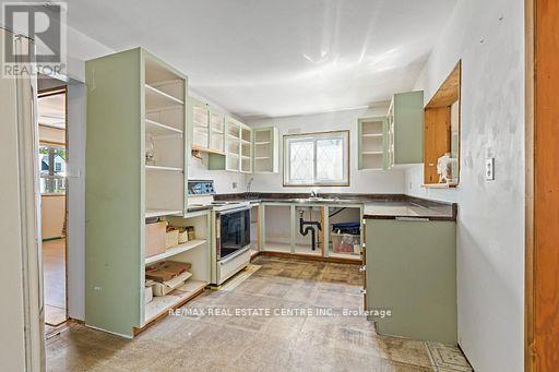 44 Willow Street S, Halton Hills (Ac Acton), Ontario  L7J 2A2 - Photo 7 - W13677802