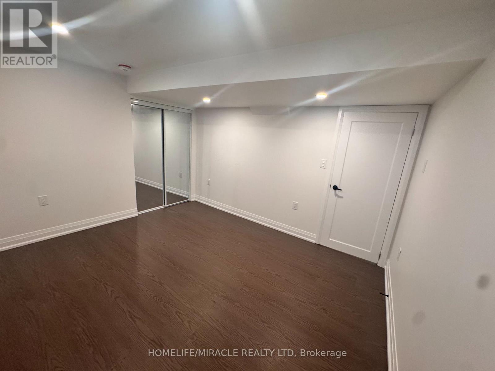 14 Berton Boulevard, Halton Hills (Georgetown), Ontario  L7G 6A5 - Photo 16 - W13680266