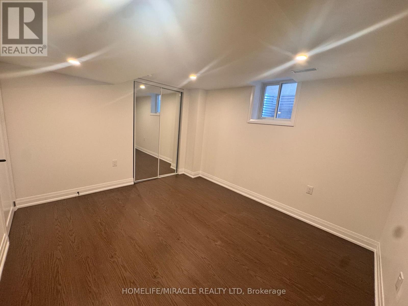 14 Berton Boulevard, Halton Hills (Georgetown), Ontario  L7G 6A5 - Photo 22 - W13680266