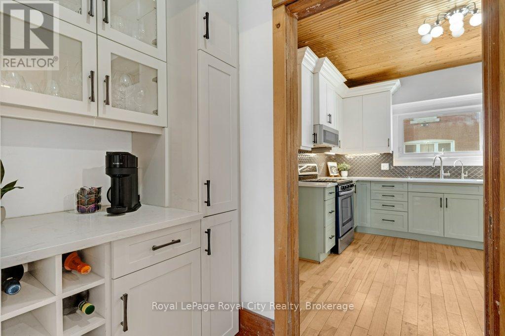 9 Wilbur Street N, Halton Hills (Ac Acton), Ontario  L7J 2C3 - Photo 20 - W13680606