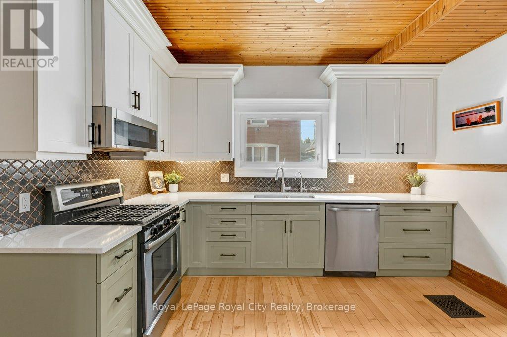 9 Wilbur Street N, Halton Hills (Ac Acton), Ontario  L7J 2C3 - Photo 21 - W13680606