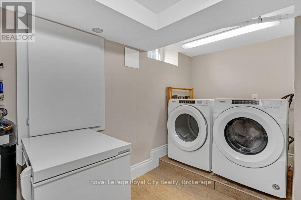 9 Wilbur Street N, Halton Hills (Ac Acton), Ontario  L7J 2C3 - Photo 45 - W13680606