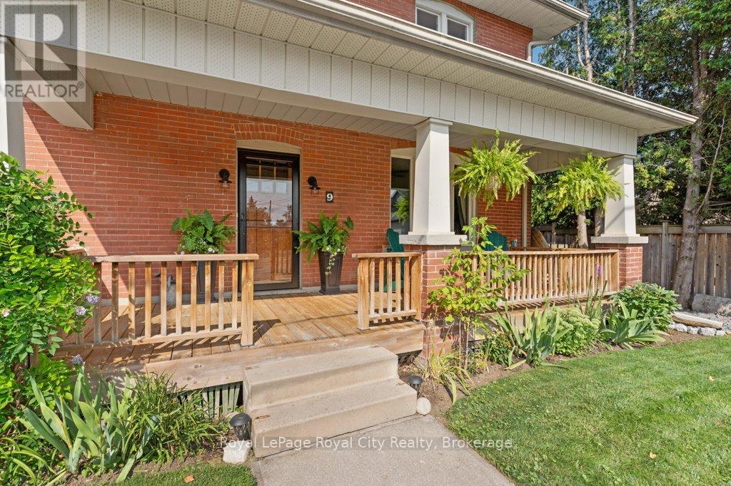 9 Wilbur Street N, Halton Hills (Ac Acton), Ontario  L7J 2C3 - Photo 7 - W13680606
