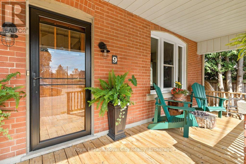9 Wilbur Street N, Halton Hills (Ac Acton), Ontario  L7J 2C3 - Photo 9 - W13680606