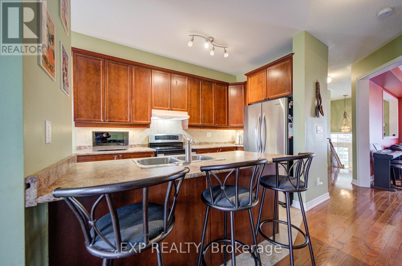 25 Sutcliff Lane, Halton Hills (Georgetown), Ontario  L7G 0C2 - Photo 18 - W13680870