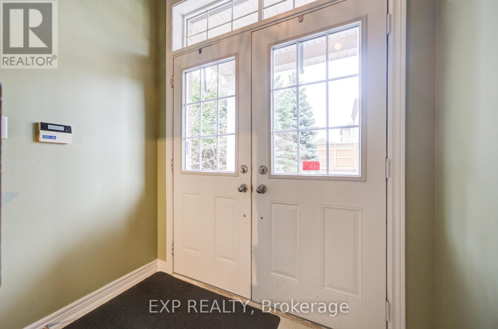 25 Sutcliff Lane, Halton Hills (Georgetown), Ontario  L7G 0C2 - Photo 8 - W13680870