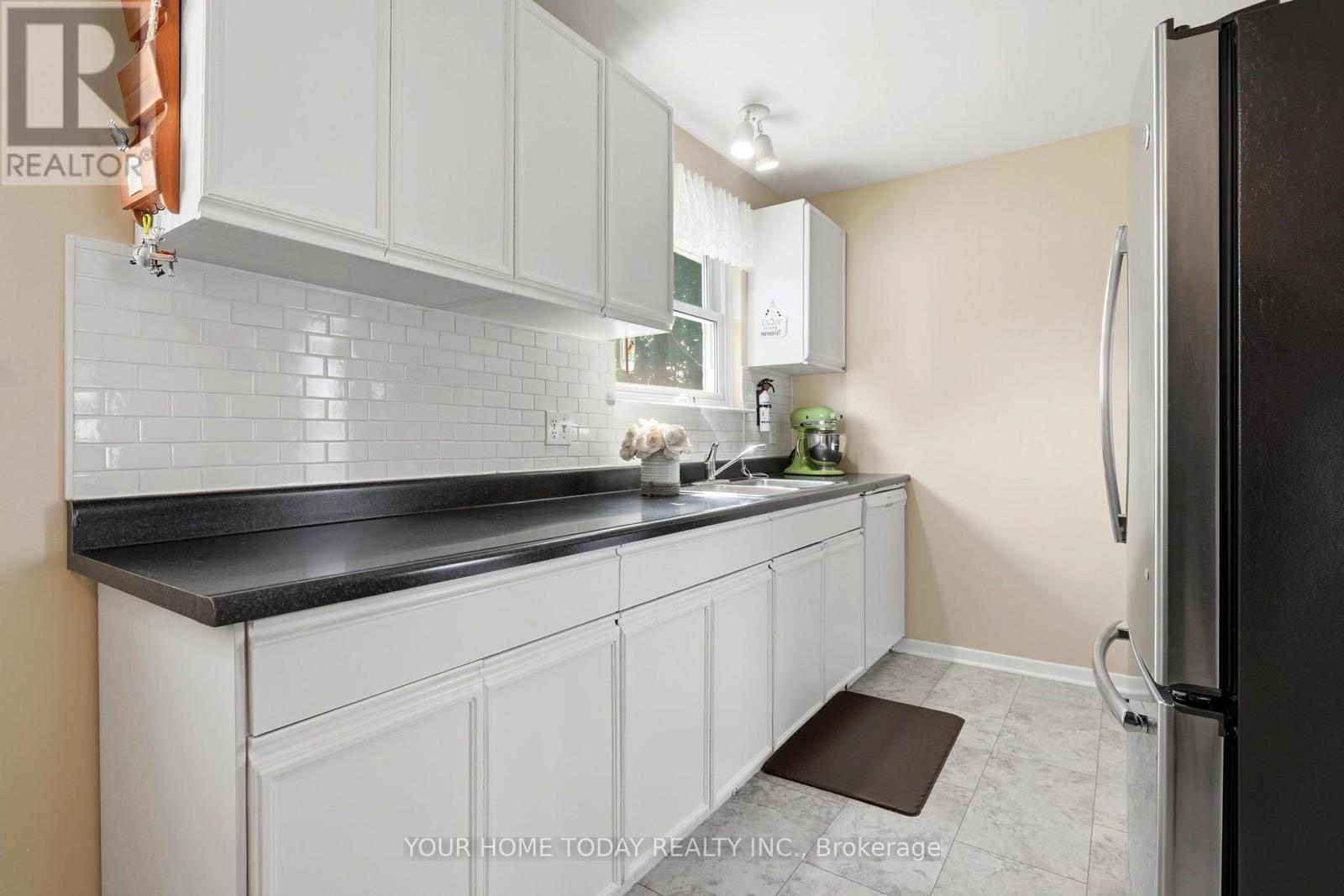 10 Marilyn Crescent, Halton Hills (Georgetown), Ontario  L7G 1K4 - Photo 11 - W13683380