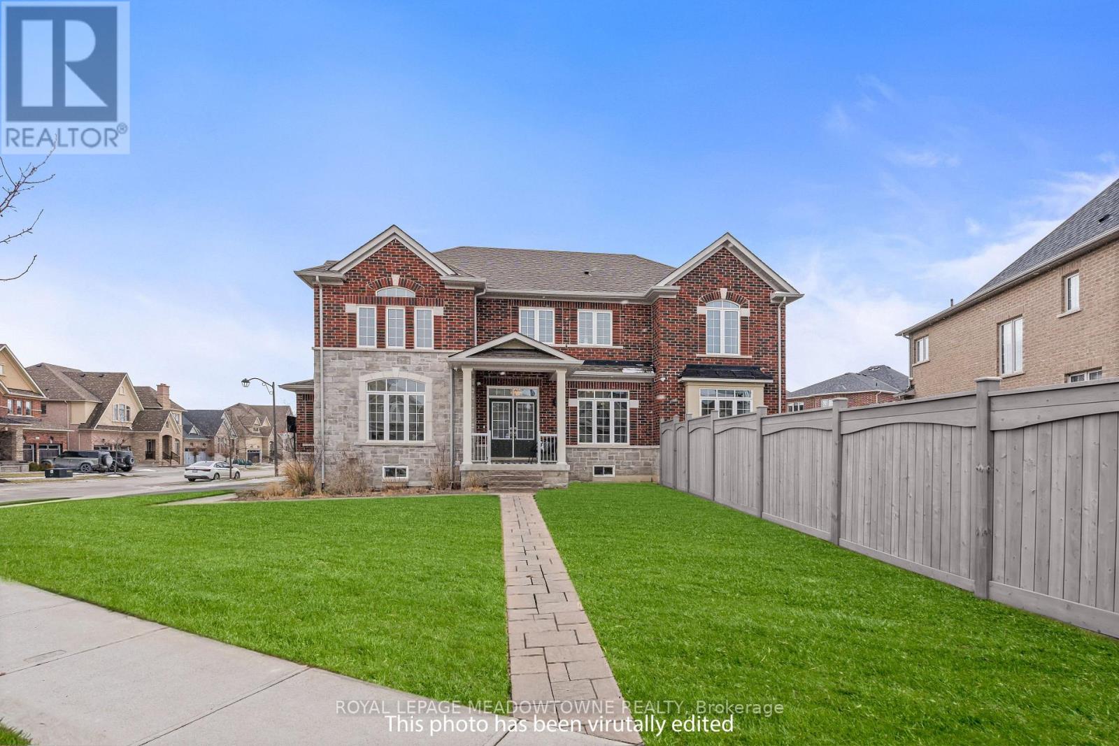 67 Hidden Lake Trail, Halton Hills (Georgetown), Ontario  L7G 0K6 - Photo 4 - W13684106