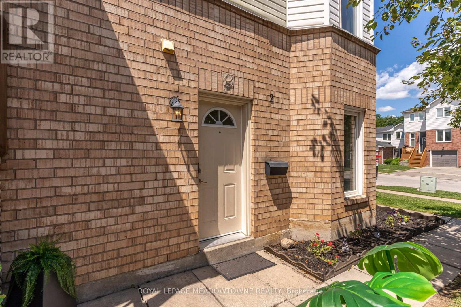85 - 2 Wylie Circle, Halton Hills (Georgetown), Ontario  L7G 5M1 - Photo 5 - W13684166
