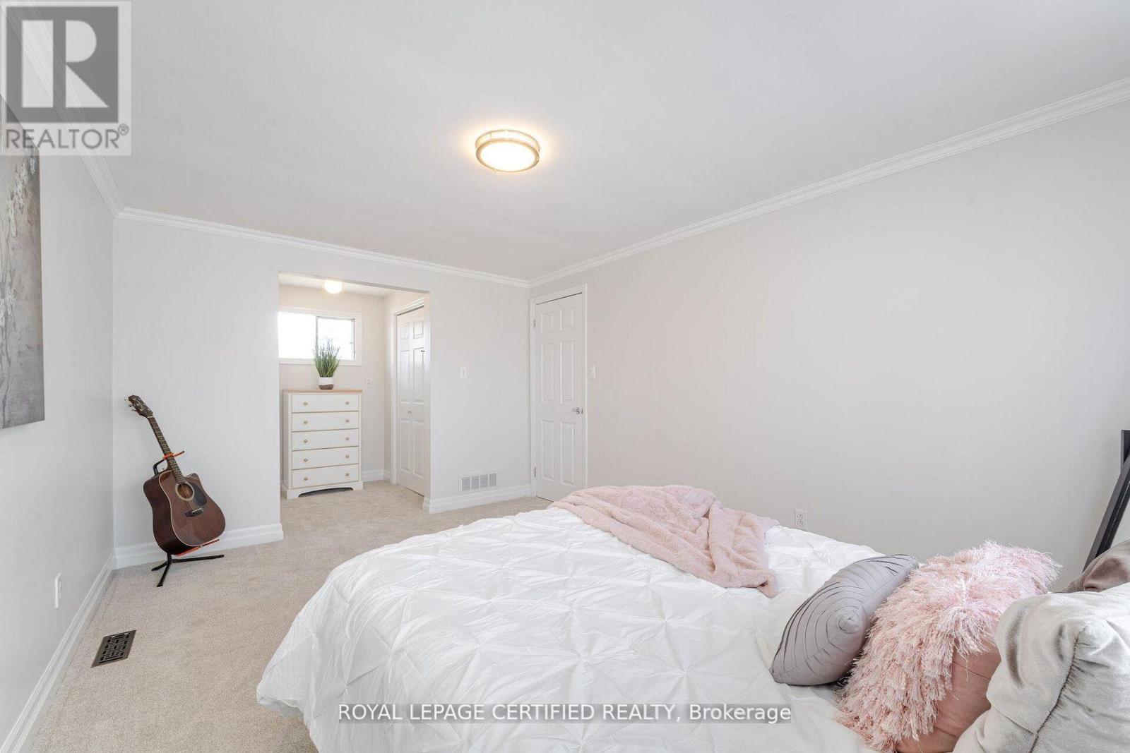 5 Stockman Crescent, Halton Hills (Georgetown), Ontario  L7G 1J5 - Photo 30 - W13686114