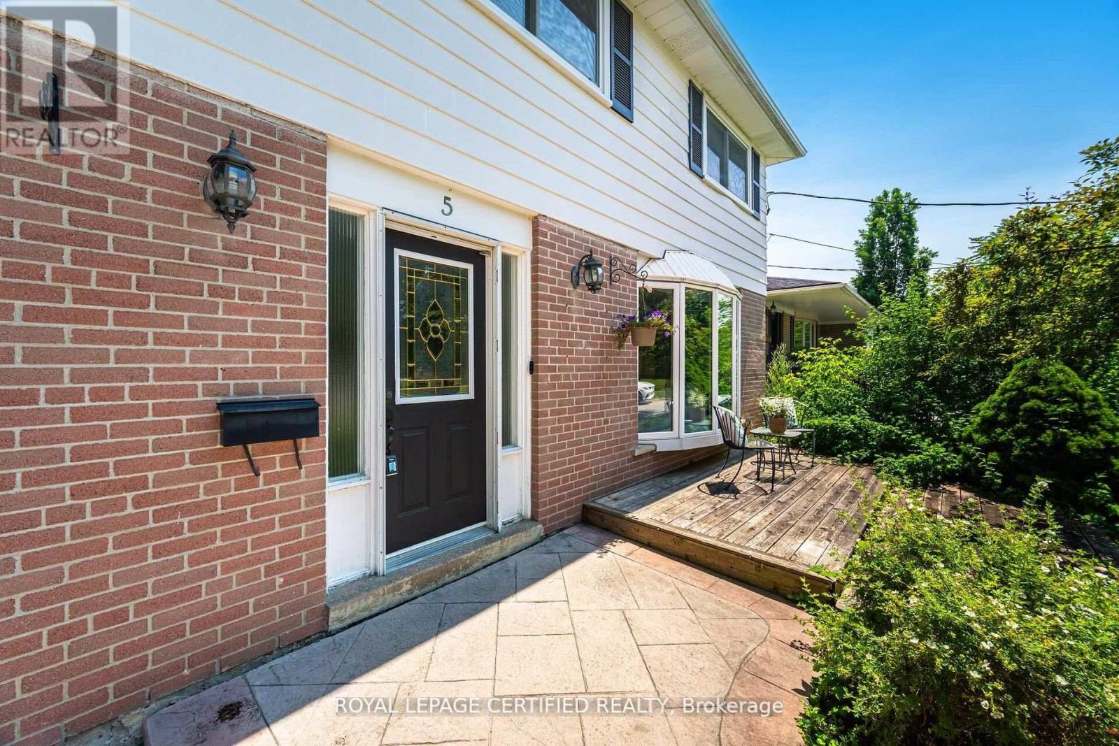 5 Stockman Crescent, Halton Hills (Georgetown), Ontario  L7G 1J5 - Photo 44 - W13686114