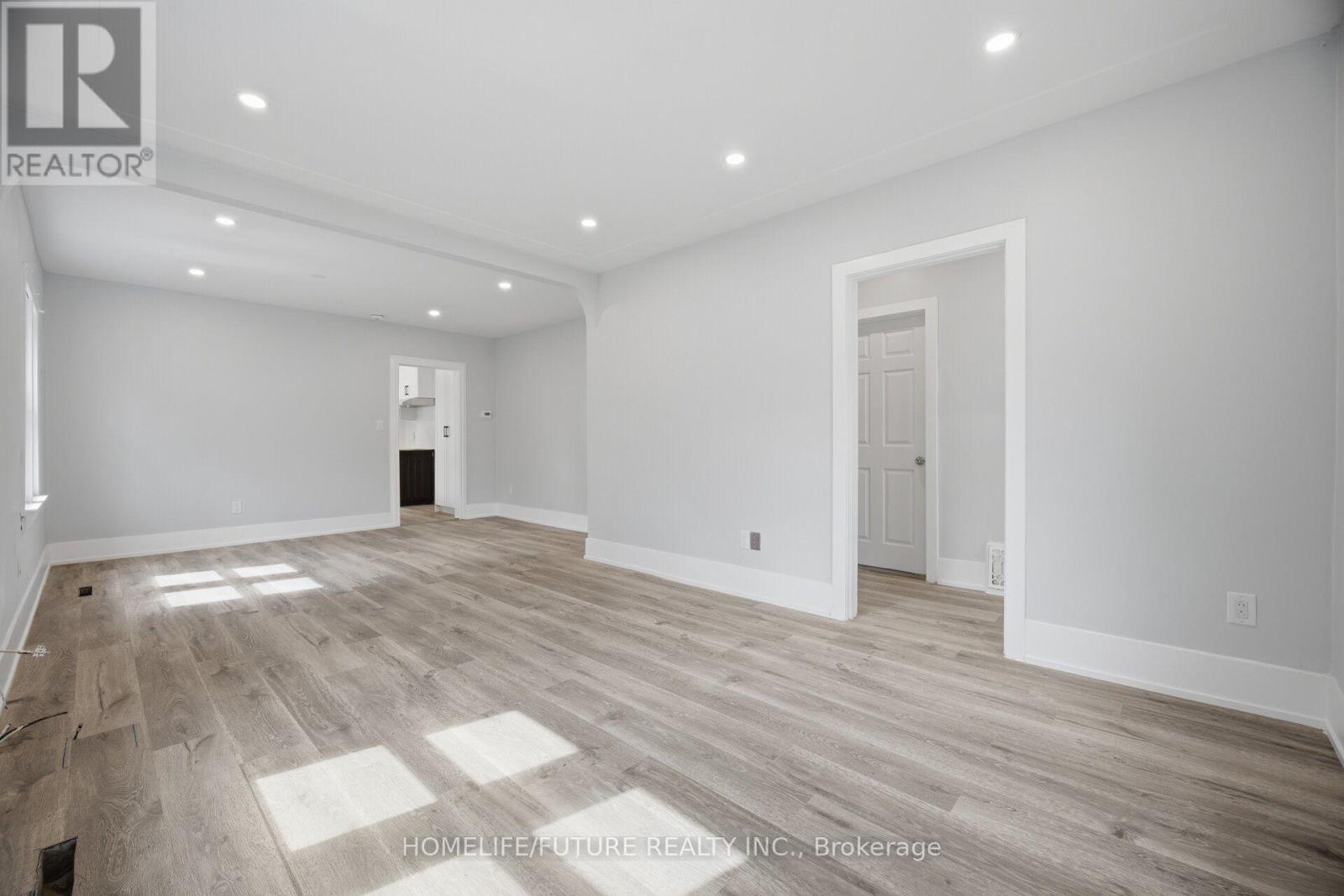 33 Brock Street, Halton Hills (Ac Acton), Ontario  L7J 1N3 - Photo 10 - W13687244