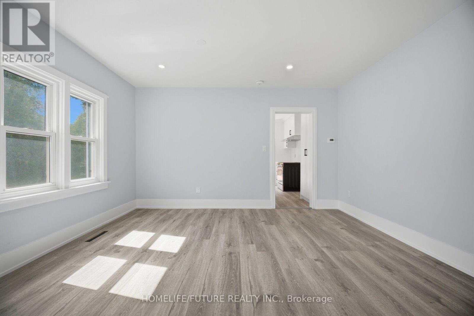 33 Brock Street, Halton Hills (Ac Acton), Ontario  L7J 1N3 - Photo 12 - W13687244