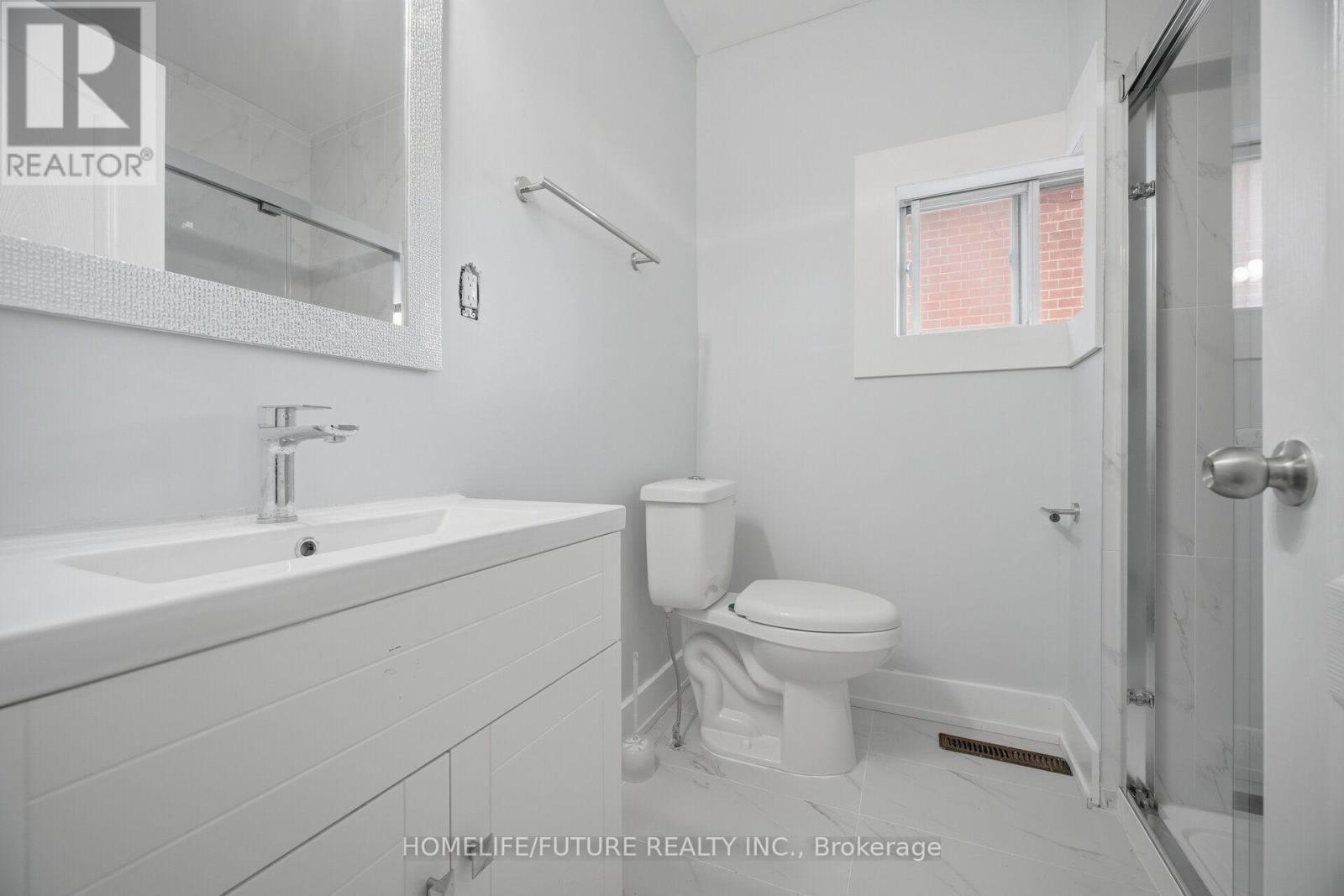 33 Brock Street, Halton Hills (Ac Acton), Ontario  L7J 1N3 - Photo 17 - W13687244