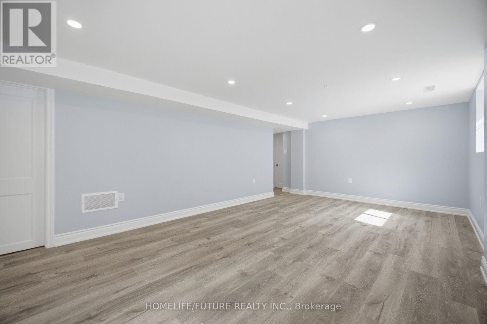 33 Brock Street, Halton Hills (Ac Acton), Ontario  L7J 1N3 - Photo 33 - W13687244