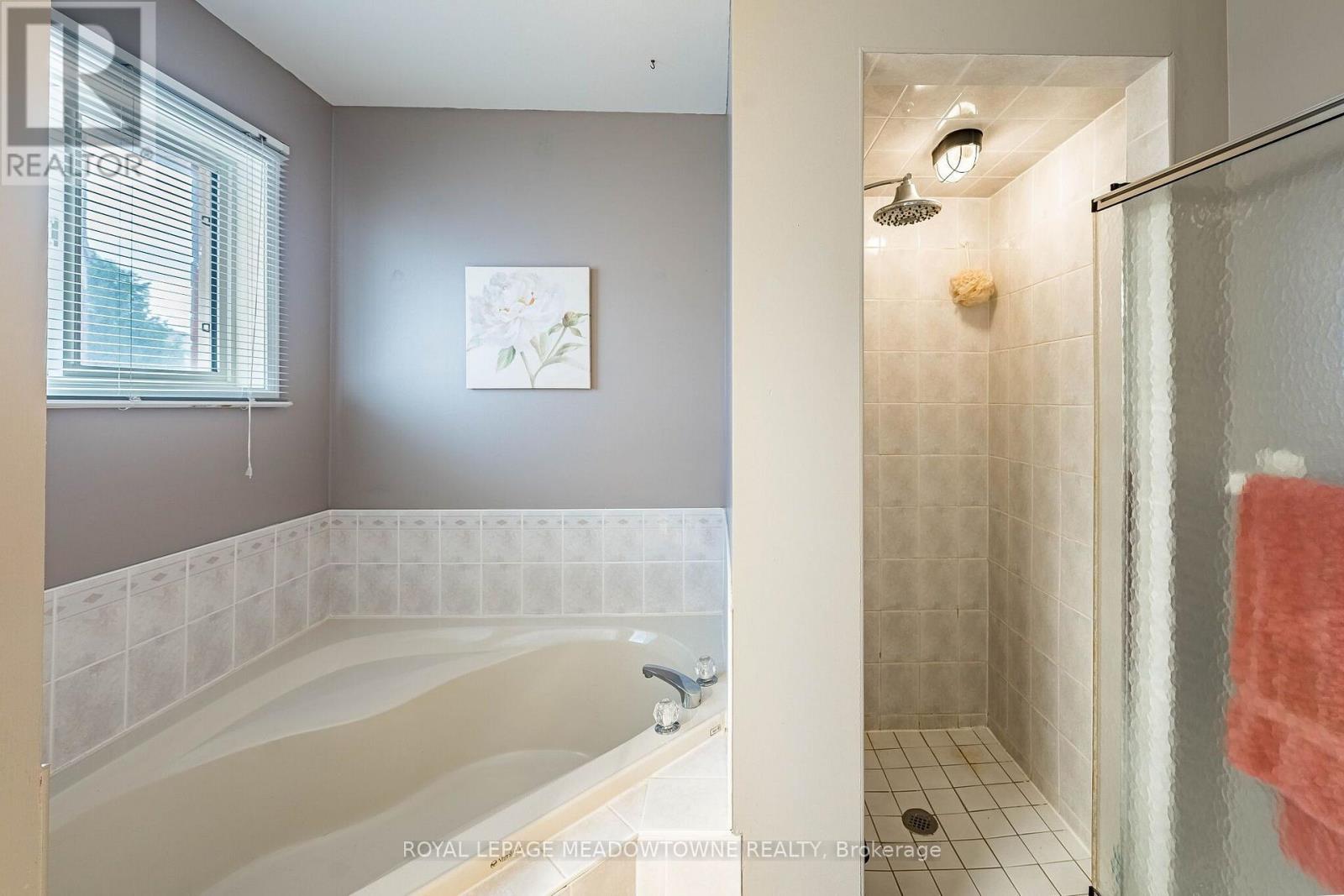 89 Standish Street, Halton Hills (Georgetown), Ontario  L7G 5W3 - Photo 19 - W13688290