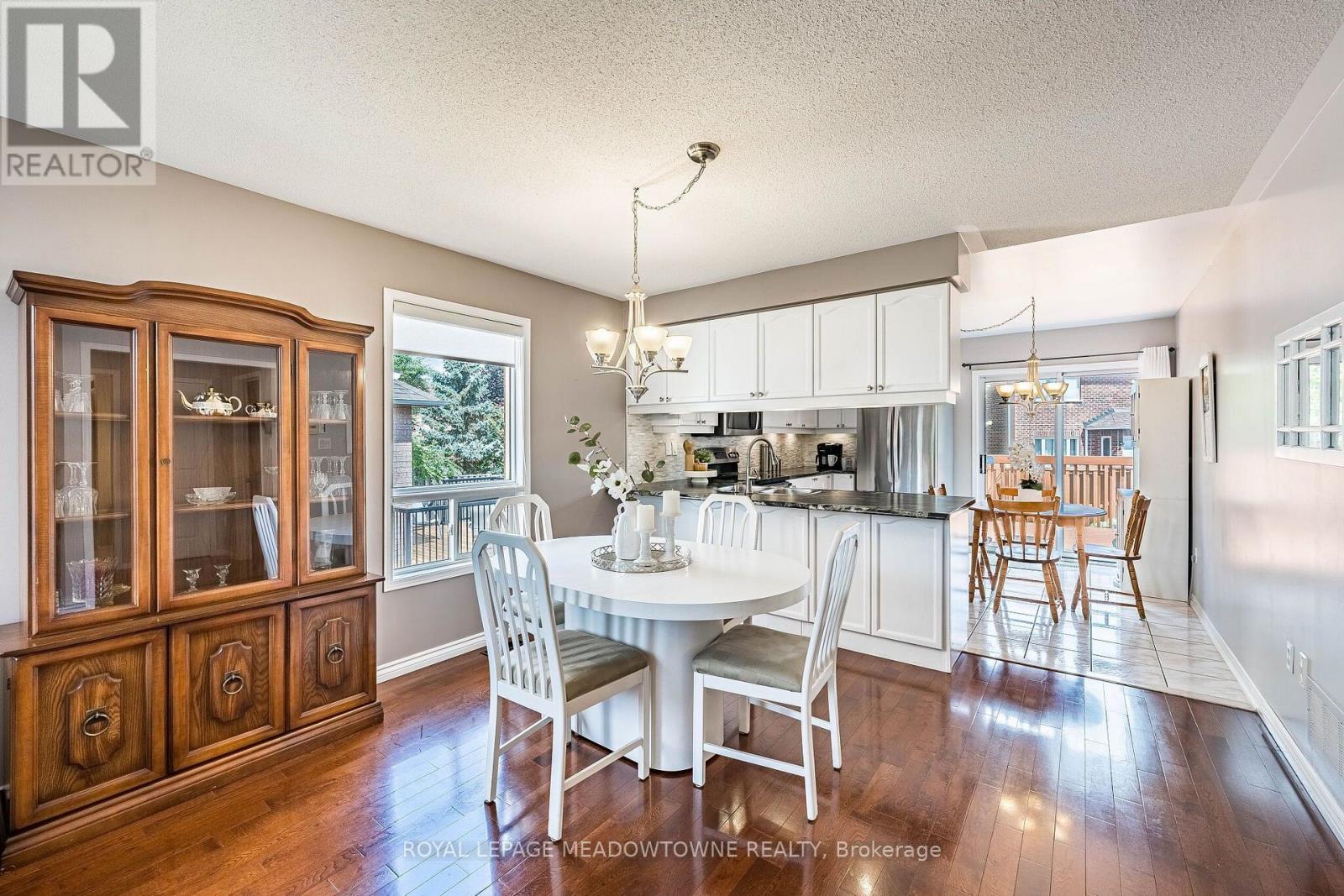 89 Standish Street, Halton Hills (Georgetown), Ontario  L7G 5W3 - Photo 5 - W13688290