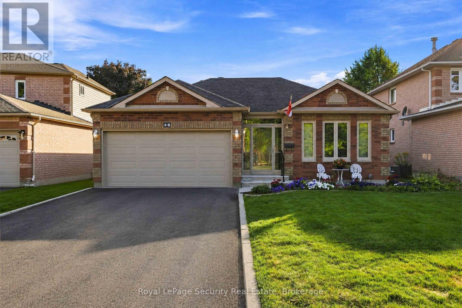 46 Birchway Place, Halton Hills (Ac Acton), Ontario  L7J 2X7 - Photo 1 - W13688450