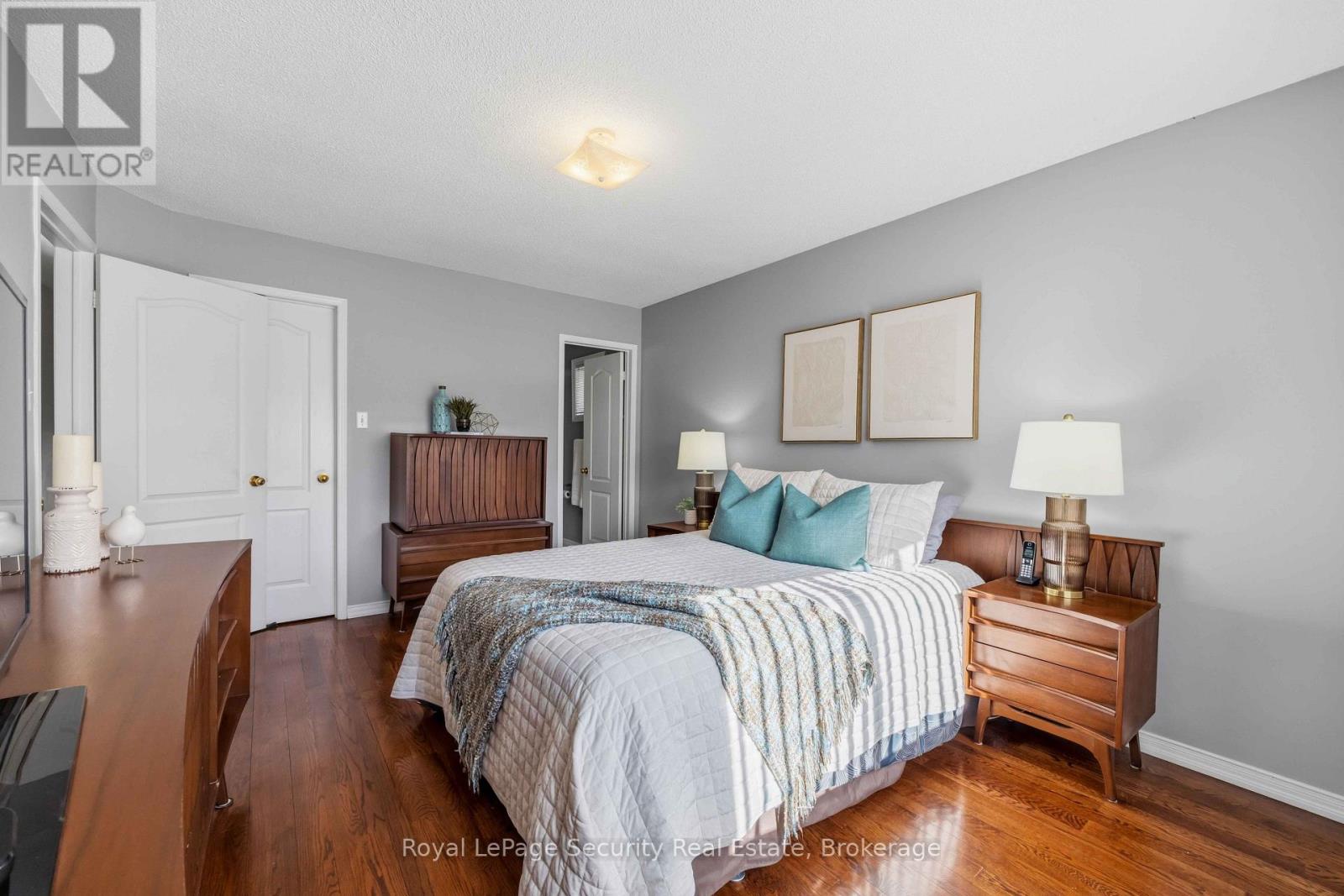 46 Birchway Place, Halton Hills (Ac Acton), Ontario  L7J 2X7 - Photo 20 - W13688450