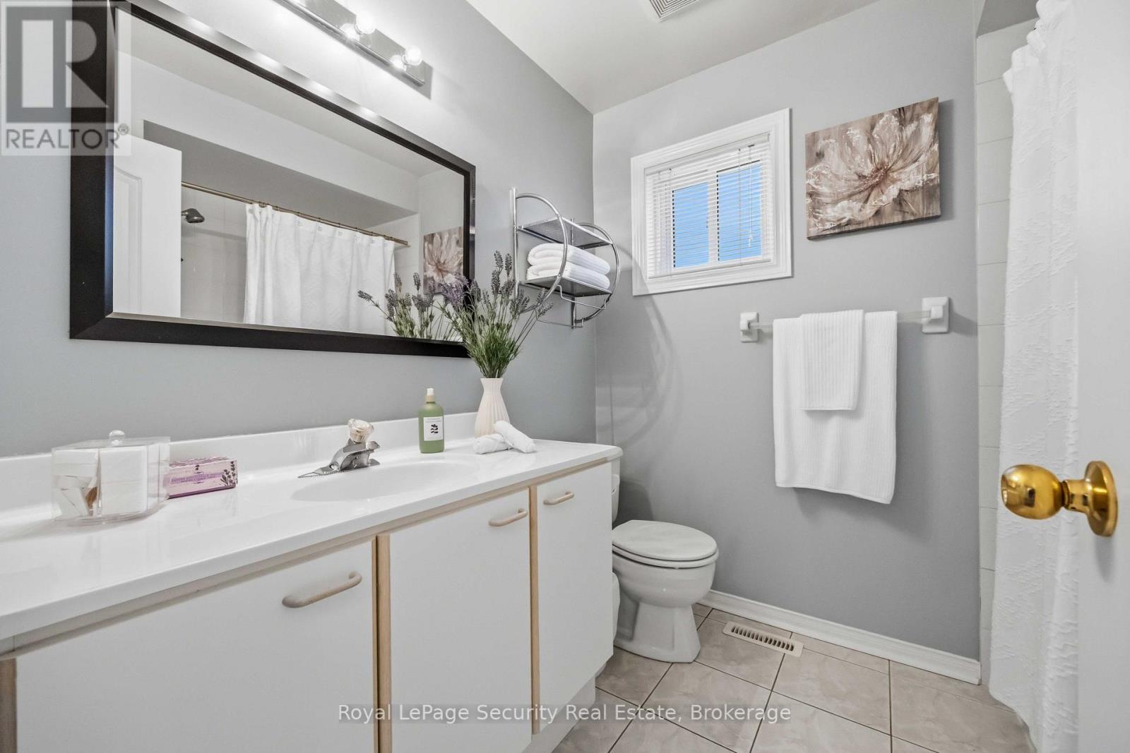 46 Birchway Place, Halton Hills (Ac Acton), Ontario  L7J 2X7 - Photo 26 - W13688450