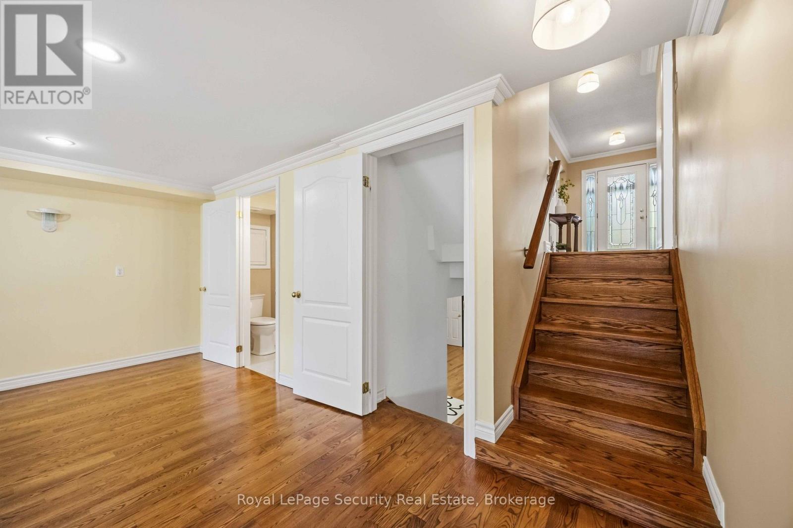 46 Birchway Place, Halton Hills (Ac Acton), Ontario  L7J 2X7 - Photo 29 - W13688450